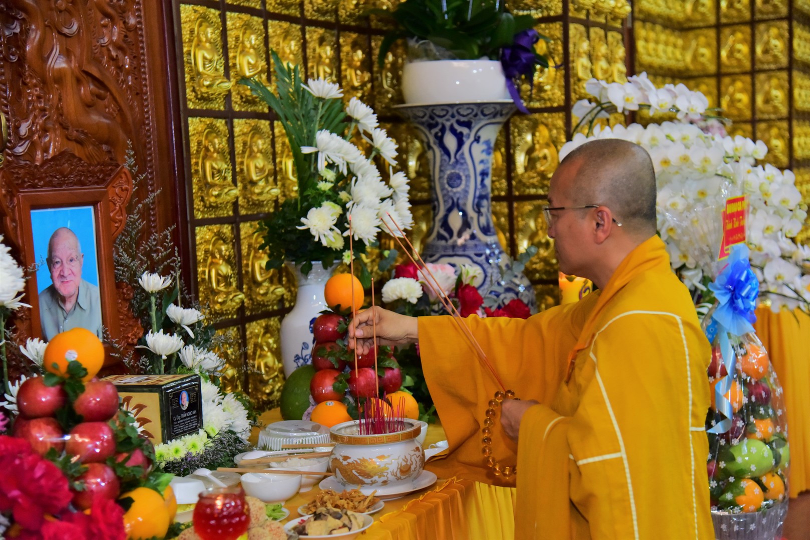 Tuần thất thứ hai cụ ông Trần Ngọc Anh, thân sinh TT. Thích Nhật Từ