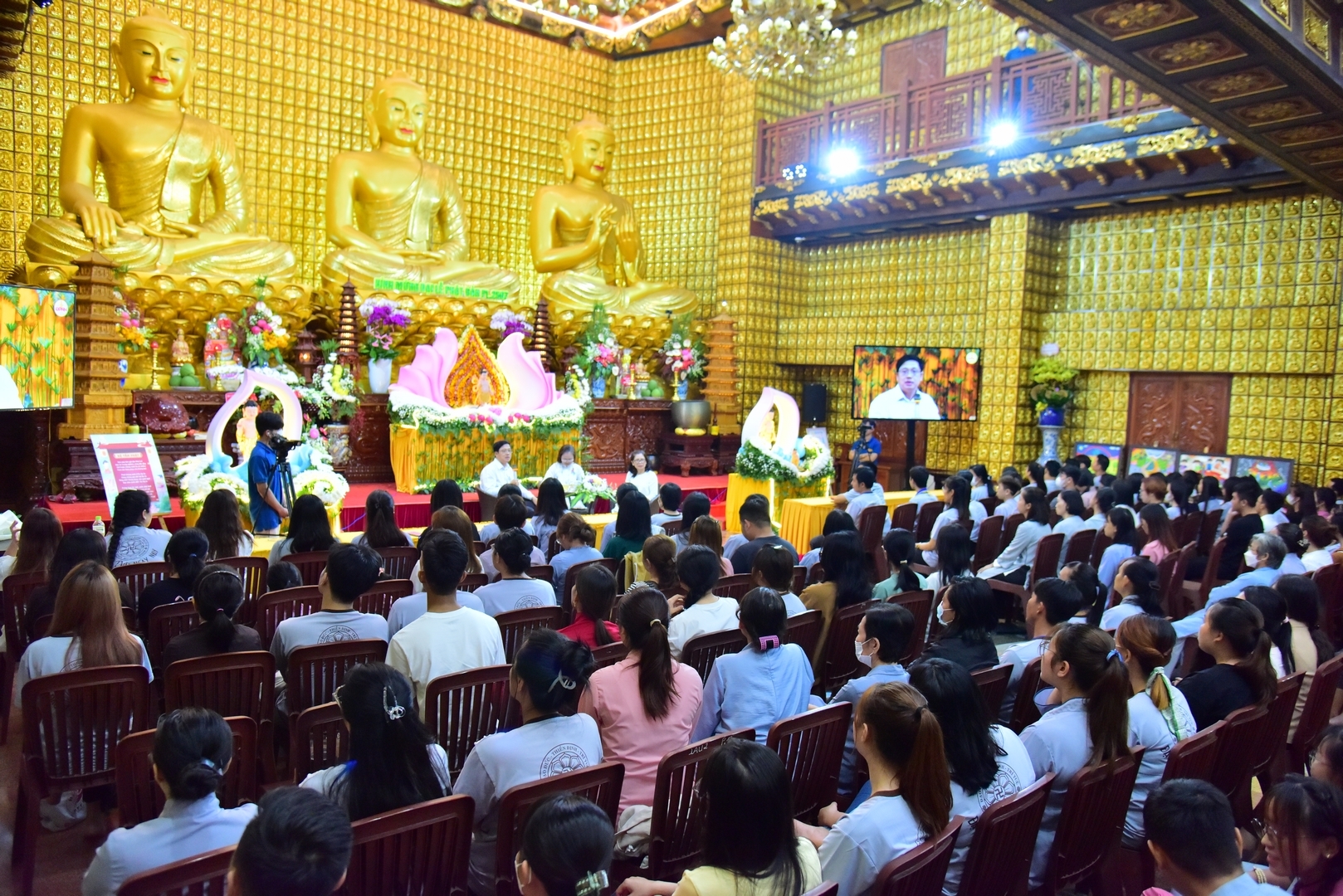 Chùa Giác Ngộ trang nghiêm tổ chức khóa tu cho khóa tu Ngày An lạc và Tuổi trẻ hướng Phật