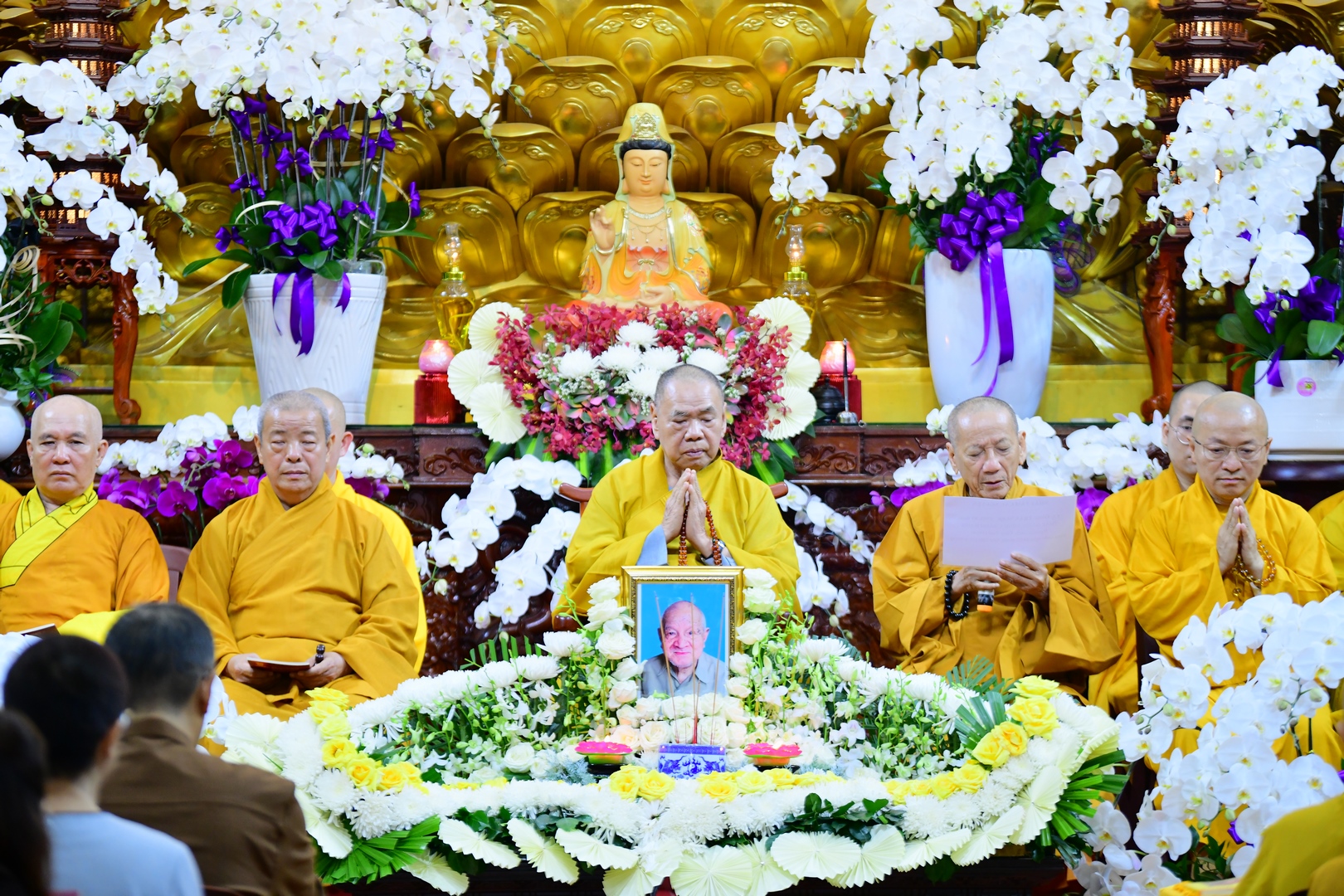 Lễ siêu tiến tiễn đưa chơn linh cụ ông Trần Ngọc Anh thân sinh Thượng tọa Thích Nhật Từ